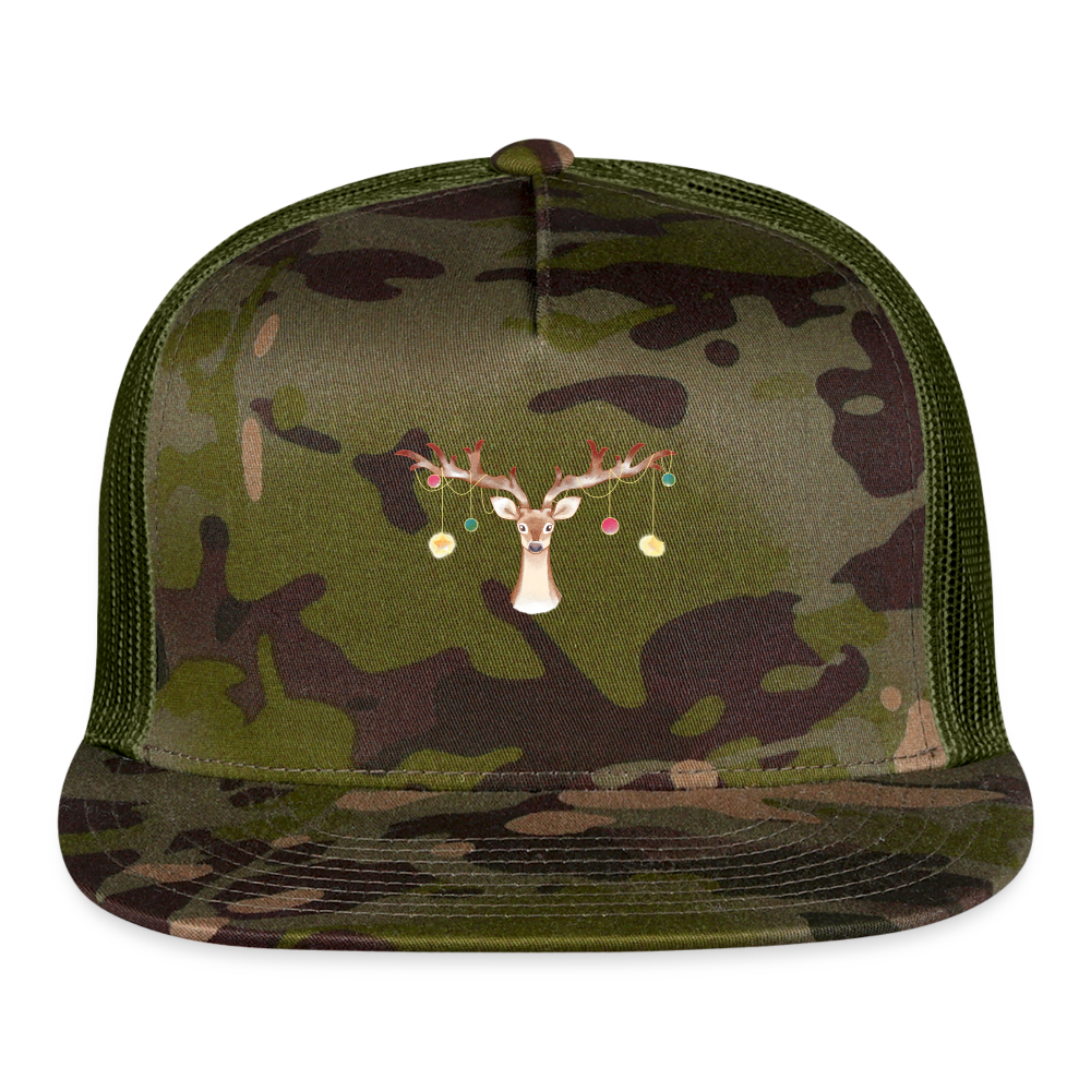 Reindeer with Decorative Hanging Ornaments | Trucker Hat - MultiCam\green